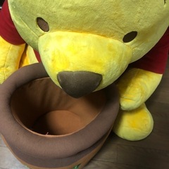 大きなくまのプーさんぬいぐるみ　特大サイズ  の画像