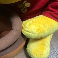 大きなくまのプーさんぬいぐるみ　特大サイズ  の画像