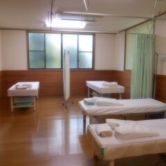 当院は、鍼灸の利点をフルに発揮し、患者様のご要望に応じた 施術を行い徹底した満足度を追求しております。 - 鹿嶋市