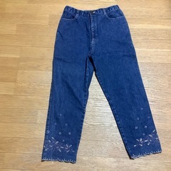昭和レトロ　ワンダルフルバケーション　刺繍入　デニム　パンツ　ジ...