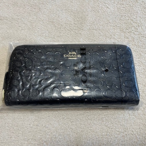 新品　ブランド　未開封　⭐️コーチ財布⭐️