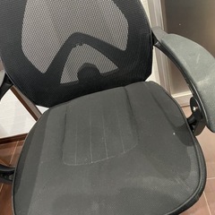【2/22〜24に受け取れる方500円払います】  devaise オフィスチェアの画像