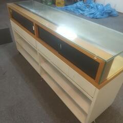 ショーケースの画像