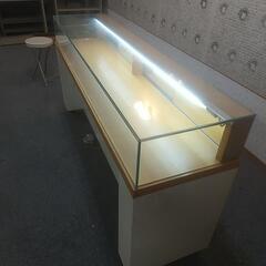 ショーケースの画像