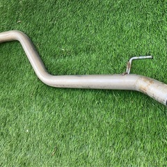 ハイラックスGUN125 純正マフラーの画像
