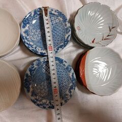 まとめて小皿　30枚　中古の画像