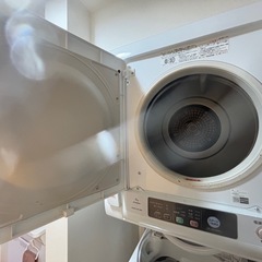 電気乾燥機【スタンド付き】HITACHI　2020年製DE-N60WVの画像