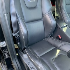 ★車検満タン令和9年2月★ボルボ　XC60 本革　最上級グレードR Design 距離浅の画像