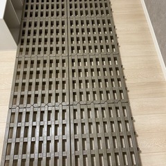 プラスチック製すのこ8個(シングル布団1つ分)の画像