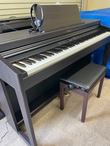 Roland中古美品　電子ピアノ2021年製 ローランド Roland RP701-DR高低調整可能専用椅子付き