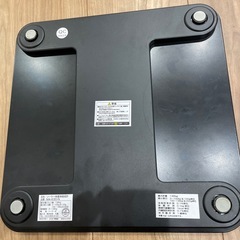 電池不要🔋ソーラー体重体組成計の画像