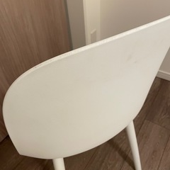 チェア　ホワイトの画像
