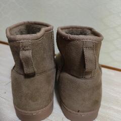 取り引き中。ムートンブーツの画像