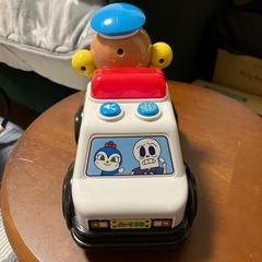 アンパンマン おしゃべりパトカーの画像