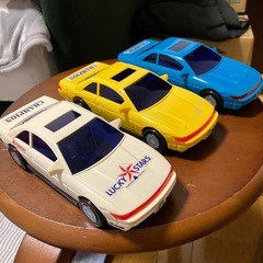車　おもちゃ