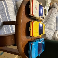 車　おもちゃの画像