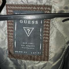 GUESSメンズフード付きジャケットの画像