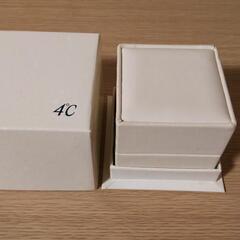 ●中古★４°C ジュエリー ネックレスボックス★ケース・ホワイト●の画像