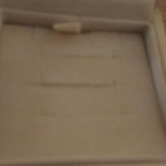 ●中古★４°C ジュエリー ネックレスボックス★ケース・ホワイト●の画像