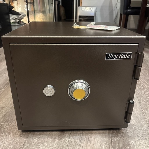 金庫　装弾ロッカーなどに