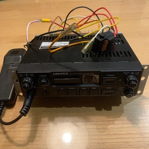 ユニペックス　アンプ　車載用　街宣　マイク付き