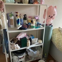 IKEAのシェルフユニットの画像