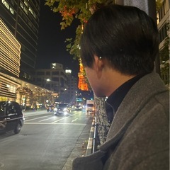 好きなアニメやゲームの話ができる友達が欲しいです。