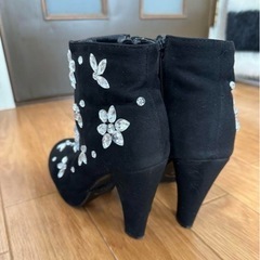 訳あり・黒 ビジュ ブーティの画像