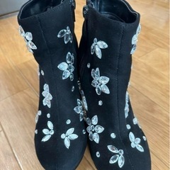 訳あり・黒 ビジュ ブーティの画像