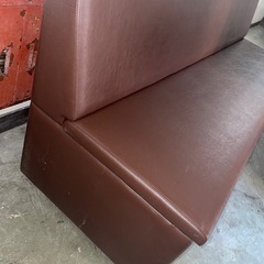 ♦︎お引渡し完了💴¥10,000🙏♦︎【早い者勝ち！最終価格！】美品★収納力◎頑丈！大手メーカー 高田ベッド製作所  ★収納ボックスソファー  茶色 ★家庭 押入れ 物置 業務用 飲食店 バー 待ち合い 待合 クリニック  ロビー ソファー ベンチ 待合ソファーの画像