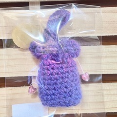 沖縄の幸せを手のひらに♪ 手編みの可愛いマース袋の画像