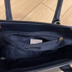 & chouette ネイビー バックの画像