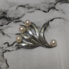 シルバー 真珠 ブローチの画像