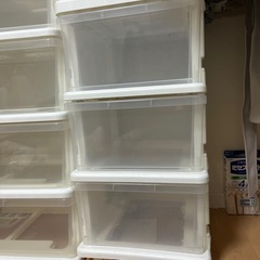 衣装ボックス、収納ケース２セットの画像