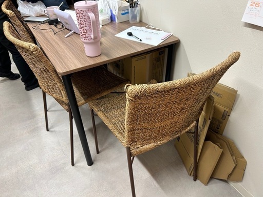 椅子4脚