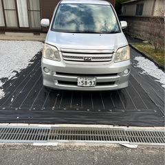 トヨタ　ノア　平成16年式