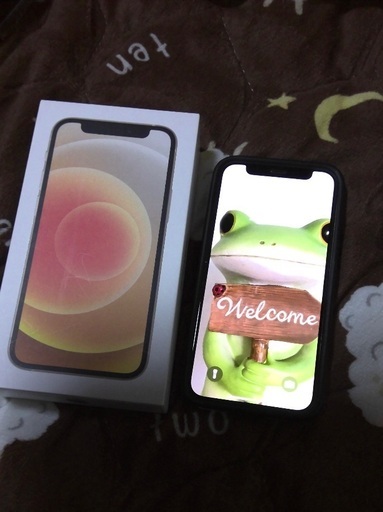 本日（1/24）20時に横浜駅か戸塚駅で　完品　極美品　SIMフリー　iPhone12mini ホワイト128GB　ゼロハリケース付き