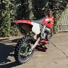 Honda CR125R cr125モトクロスレーサー オフロードの画像
