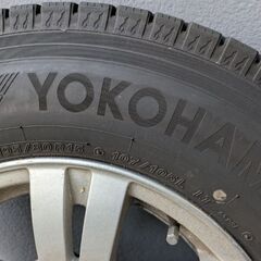 美品！ハイエース　スタッドレスタイヤ４本の画像