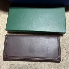 ダークブラウン　レザー　長財布　お札入れ　箱付き