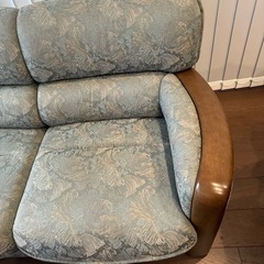 値下げ
高級カリモク家具ソファー の画像