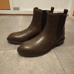 ブーツ（焦げ茶色）