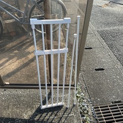 現金OK‼️突っ張り棒