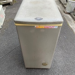 サンヨー　電気　冷凍庫　