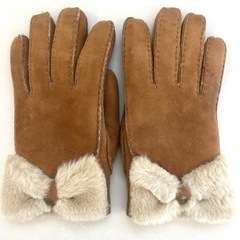 UGG スエード 手袋 リボン付き　サイズＬ