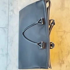 GUANG TONG ビジネスバックの画像