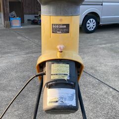 ガーデンシュレッダー 粉砕機 園芸 100V SINKO 新興製作所 SGS-250B (小枝の粉砕器)の画像