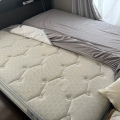 KINGSDOWN キングサイズの画像