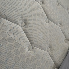 KINGSDOWN キングサイズの画像