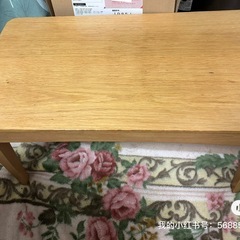 テーブルなどの画像